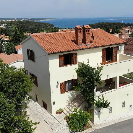 Mata Apartments Premantura Exterior photo